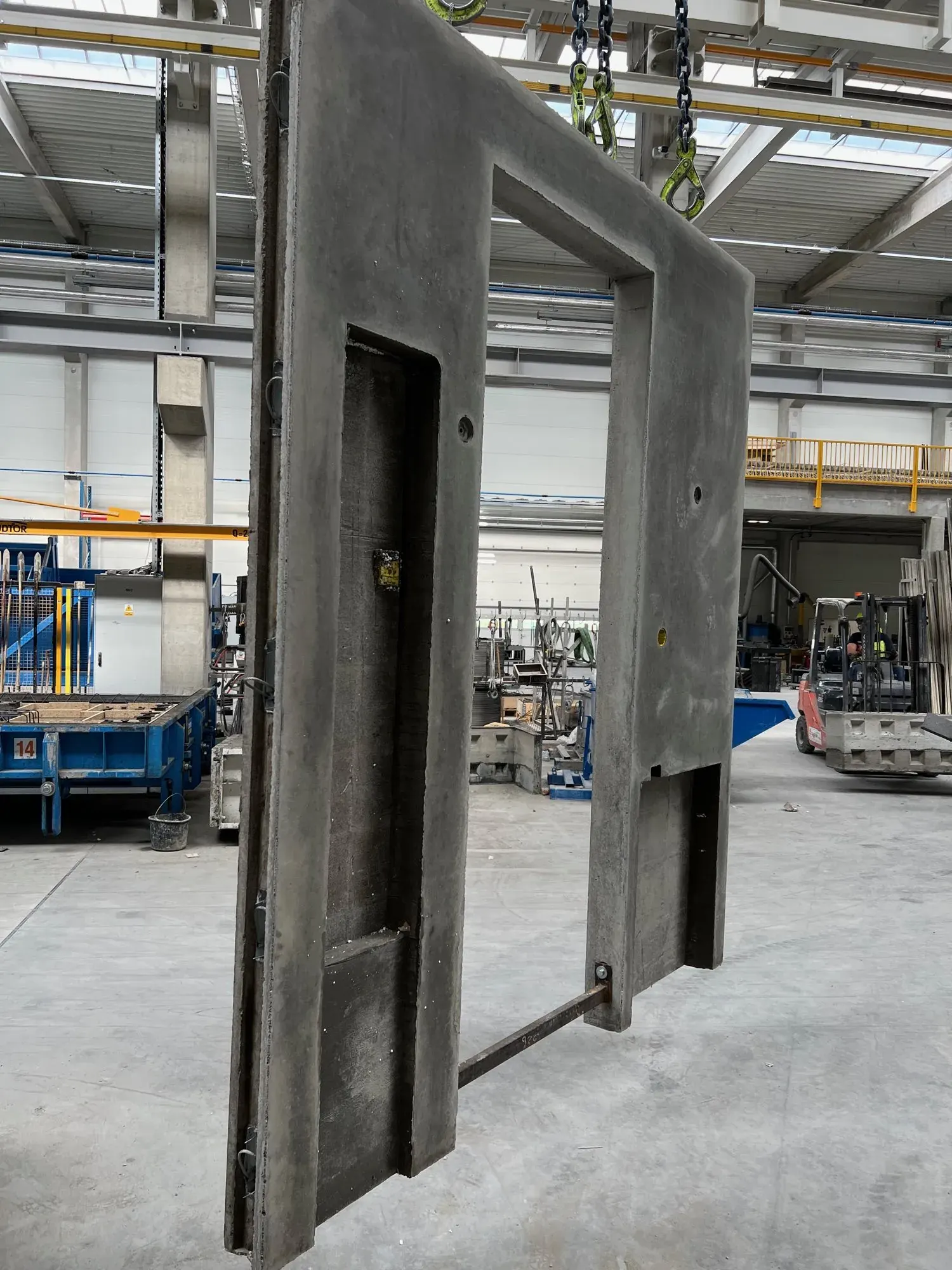 Massive vægge præfabrikerede enkeltlagsvægge