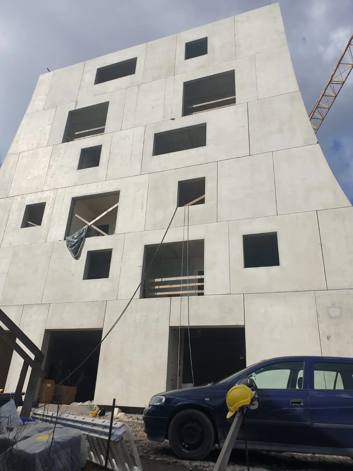 Aura w Poznaniu — elewacje z betonu architektonicznego — Poznań