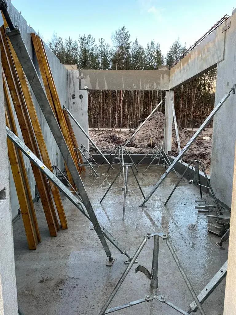 Budynek w Dziwnówku — ściany prefabrykowane — Dziwnówek