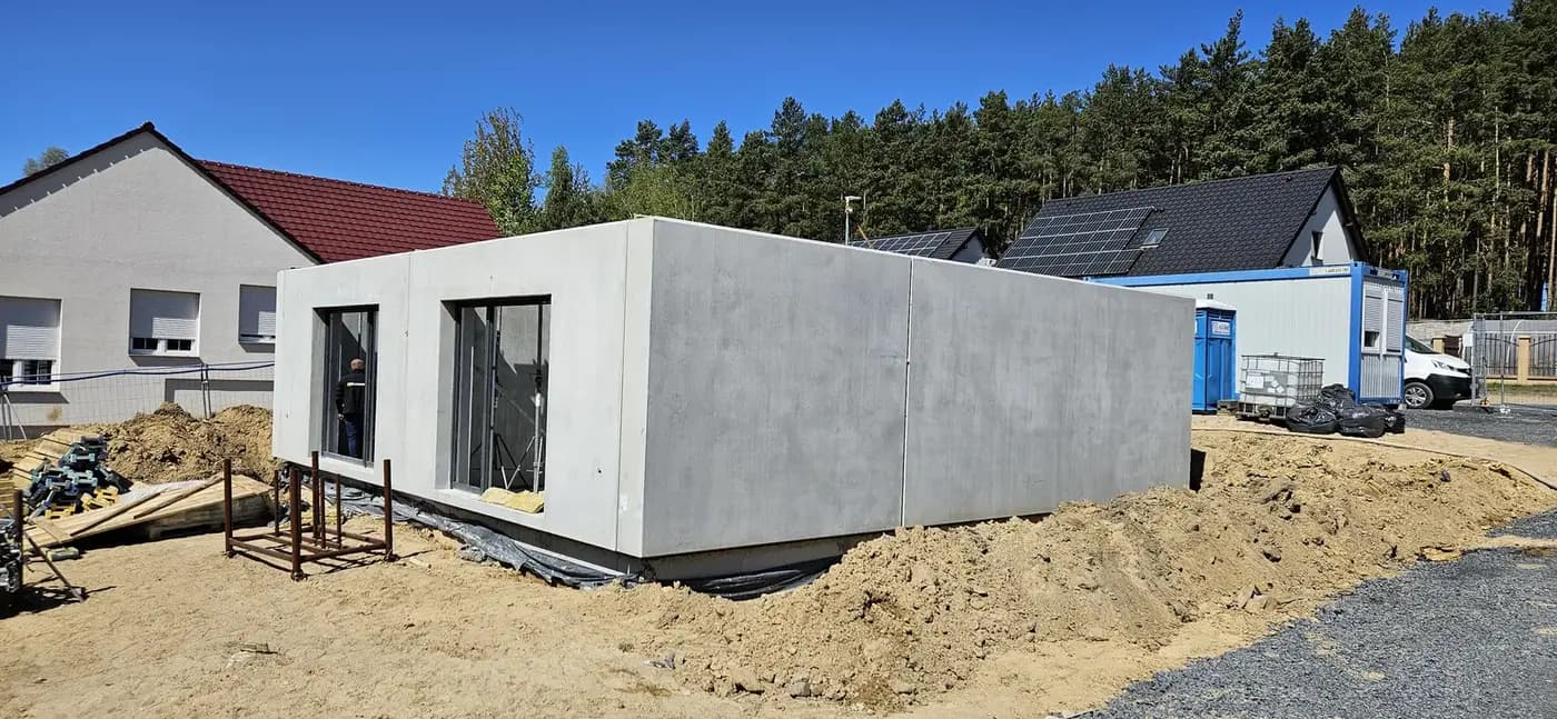 Dom parterowy w Nowym Kisielinie — ściany prefabrykowane — Zielona Góra