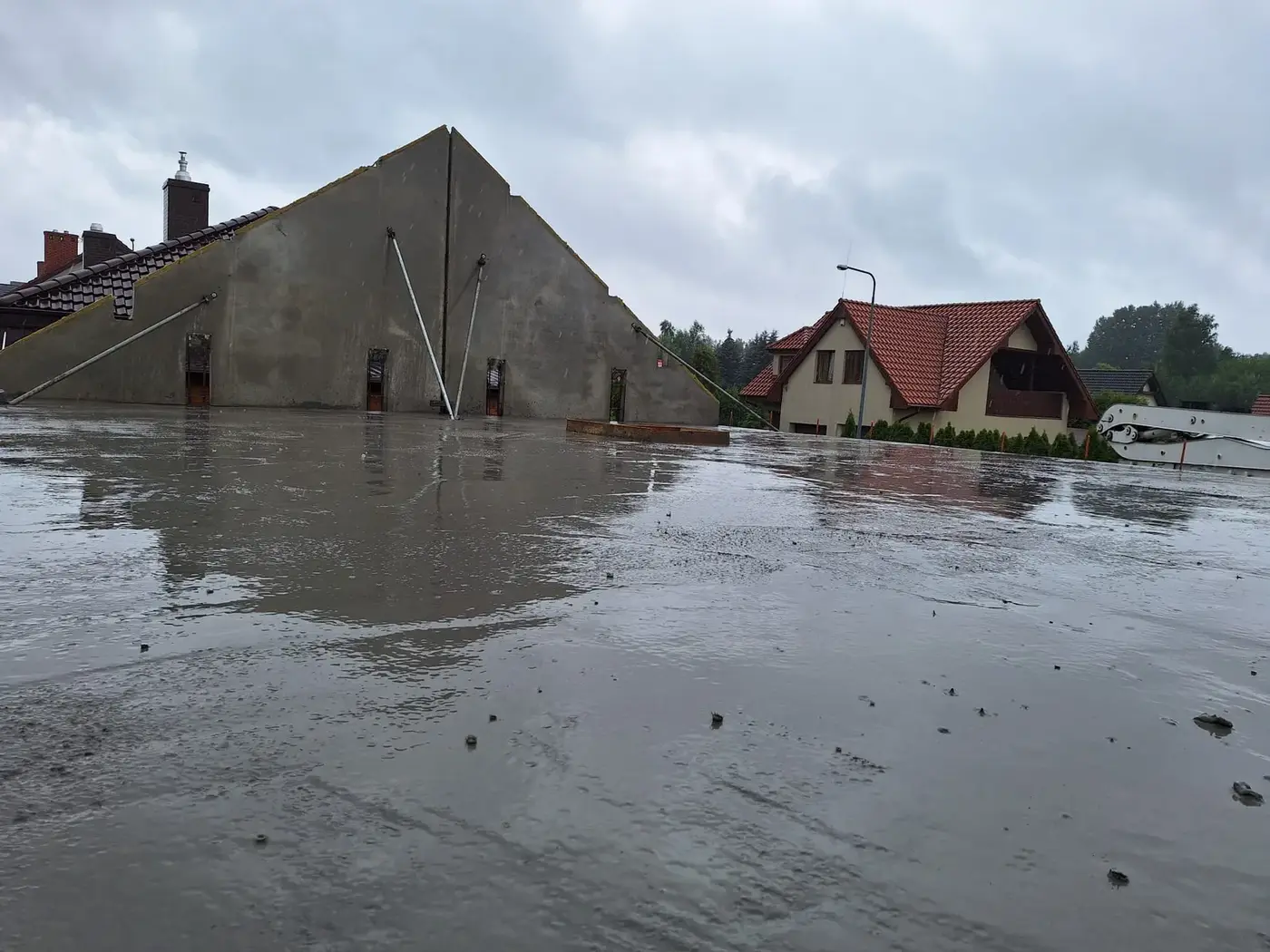 Stropy prefabrykowane w budynku pod Szczecinkiem — Szczecinek