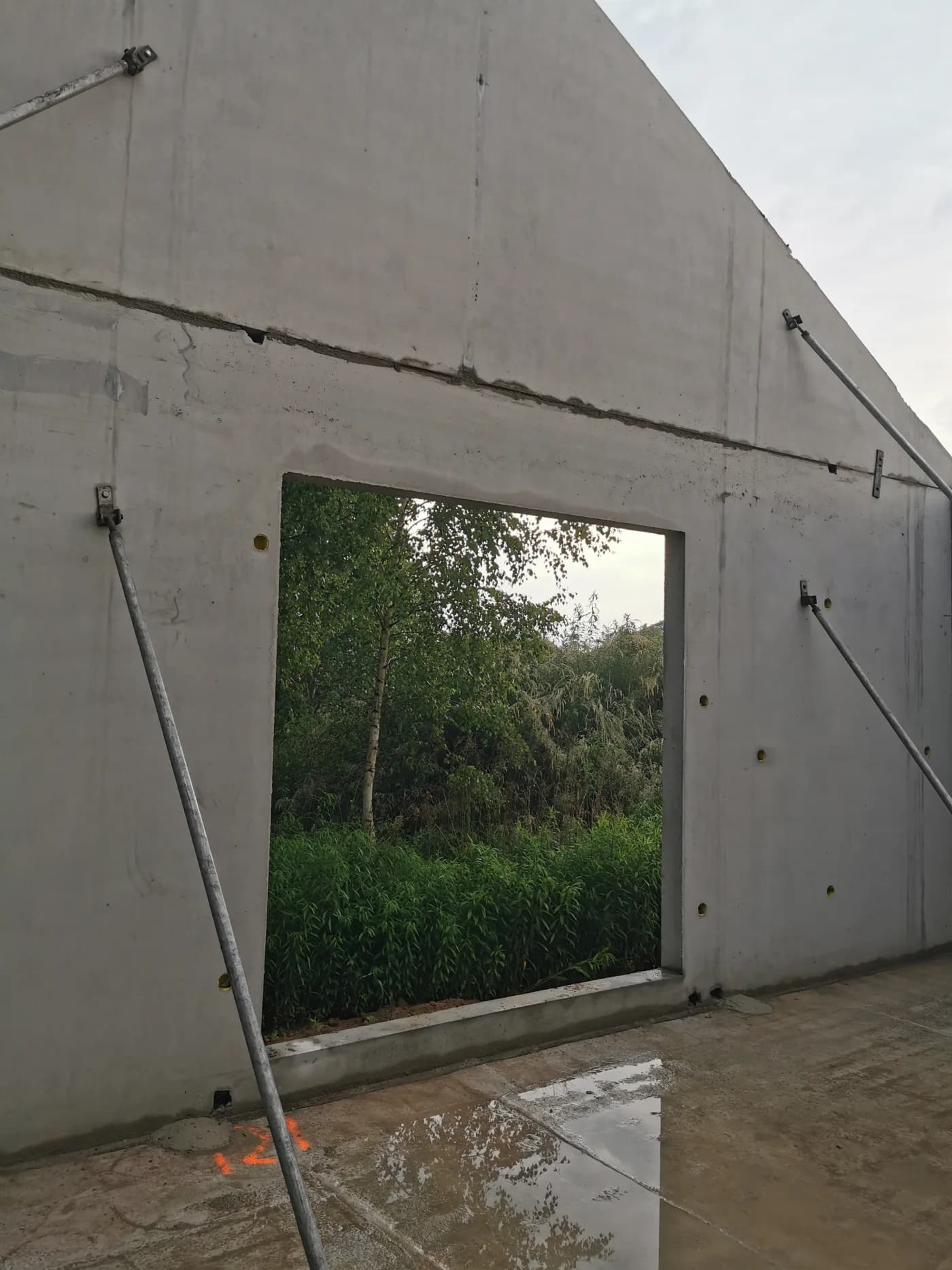 Einfamilienhaus in Stare Krasnodęby — Fertigteilwände — Referenz von Formee
