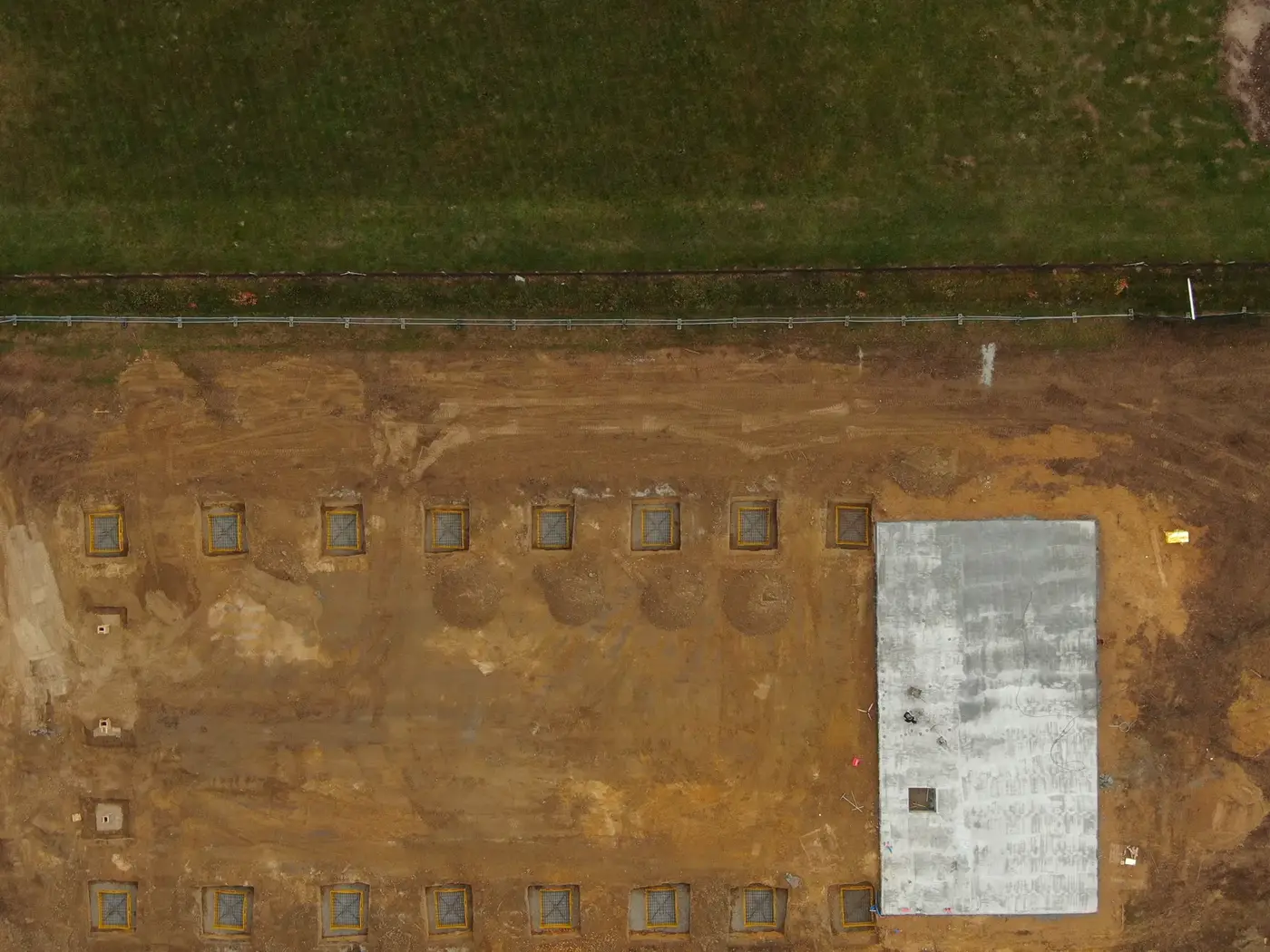 Obiekt logistyczny w Całowaniu — prefabrykowane fundamenty — Całowanie