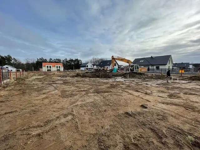 Dom jednorodzinny w Wilkszynie z prefabrykowanych ścian — Wilkszyn
