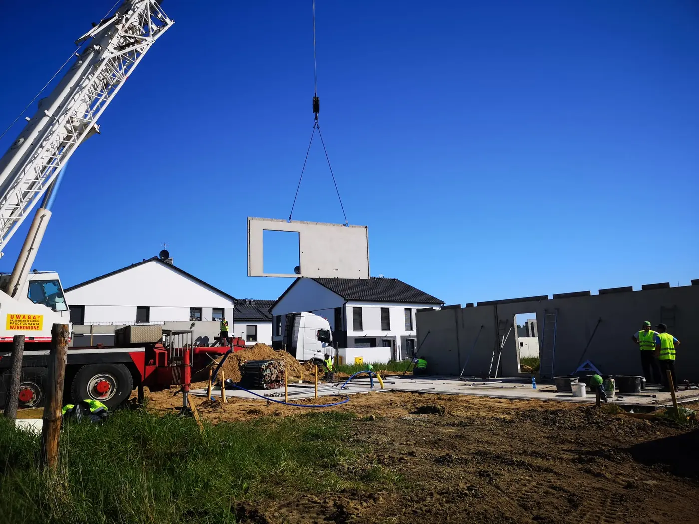 Poddasze z prefabrykatów w zabudowie bliźniaczej — zdjęcie 2